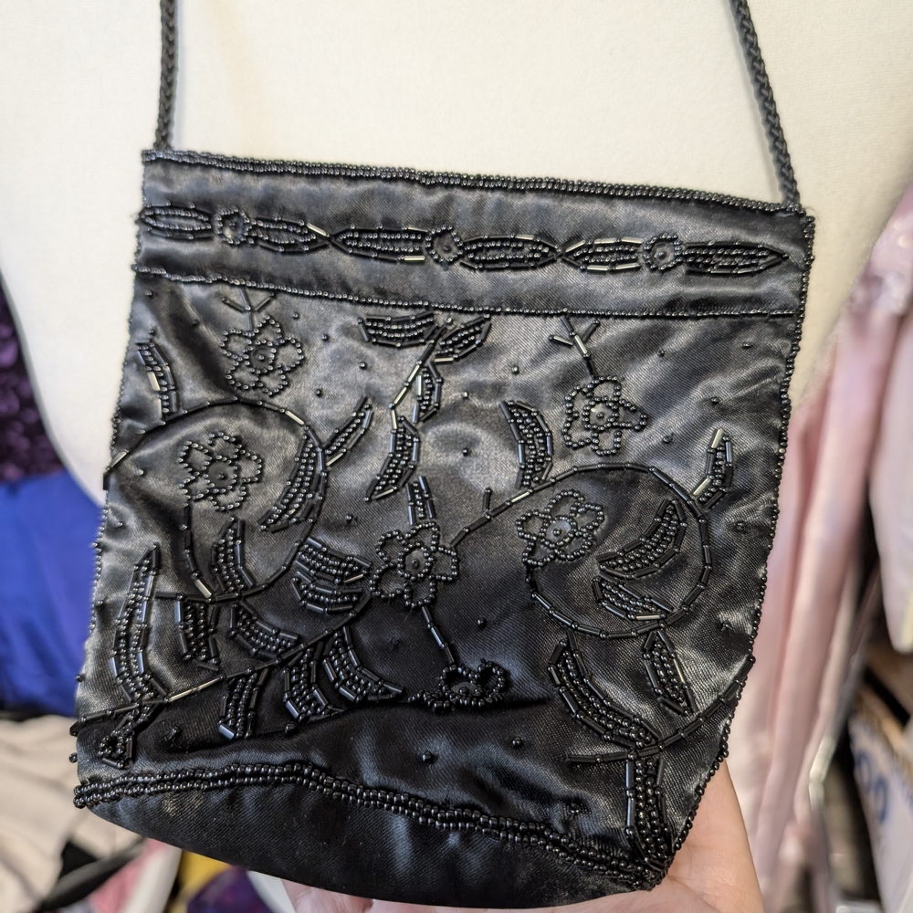 Elegant Black Beaded Women's Bag - Picture 3 of 5